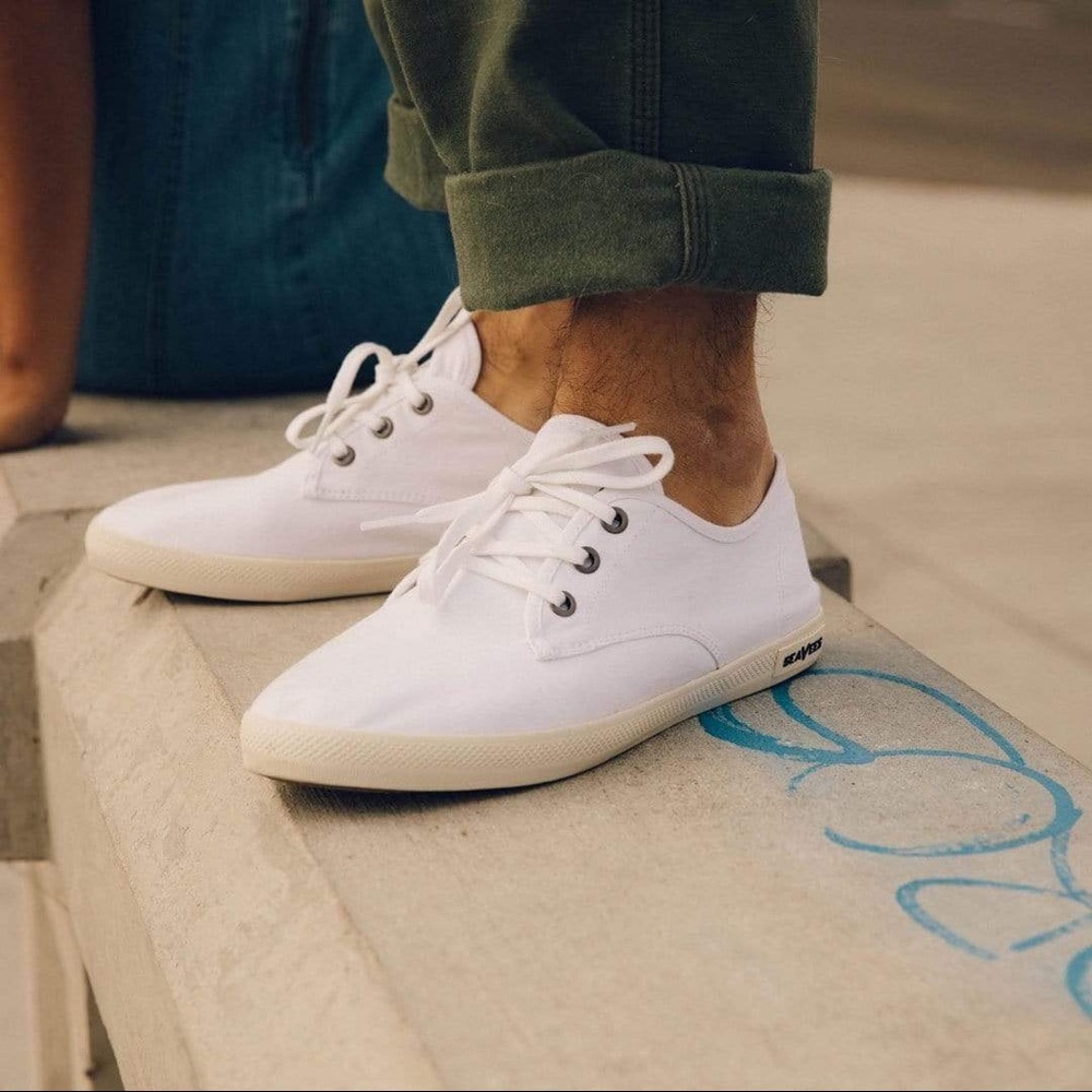 Quantity (2) Seavees Sixty Six Sneaker Classic (Pre-owned | White | Men’s 10)